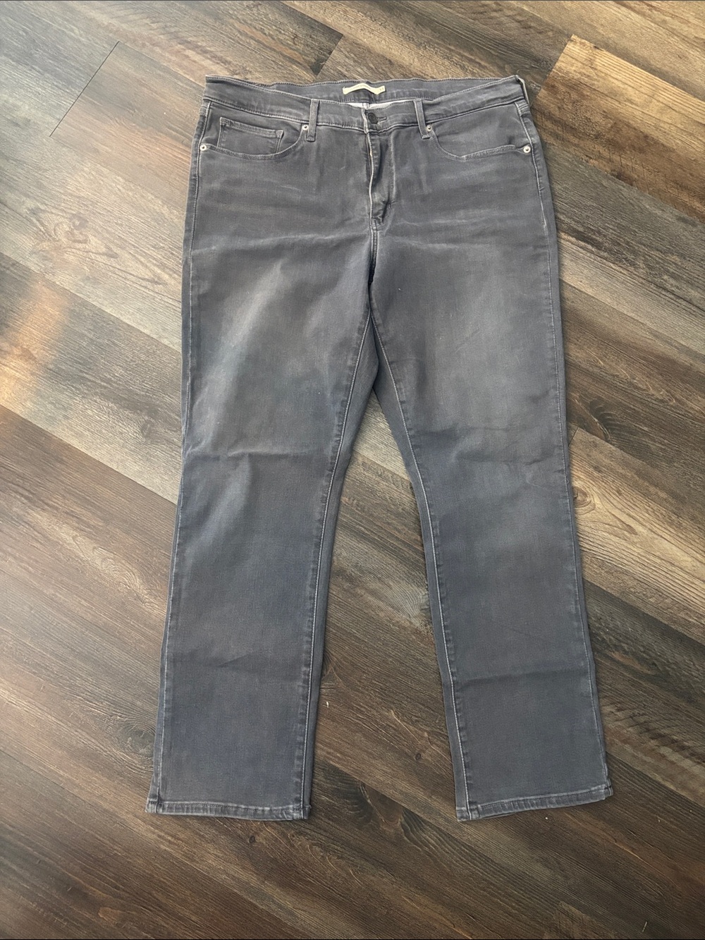 Classic Straight-Leg Jeans in Washed Black
